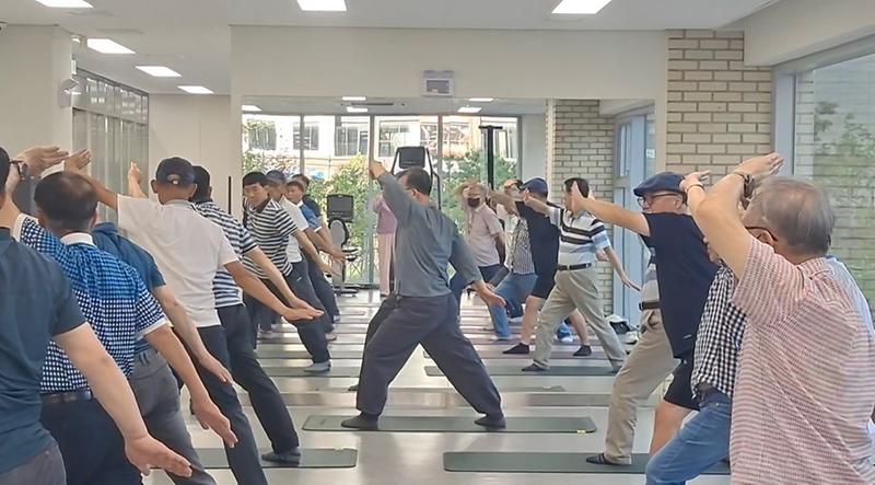 4서구보건소_가정·신현원창건강생활지원센터,_중장년_아버지_심신단련_건강교실_성료(1).jpg 이미지