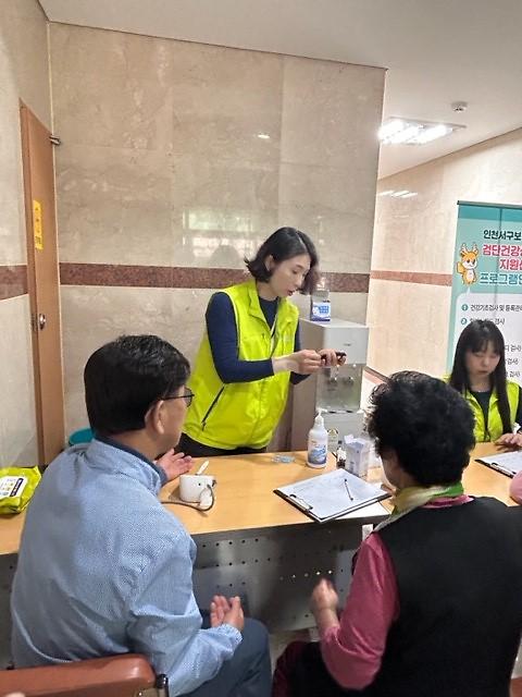 5검단건강생활지원센터_이동건강체험관_성료(3).jpg 이미지