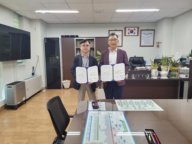 5서구치매안심센터,_가톨릭관동대_보건의료융합연구소와_치매검진사업_‘맞손’__(1).jpg 이미지