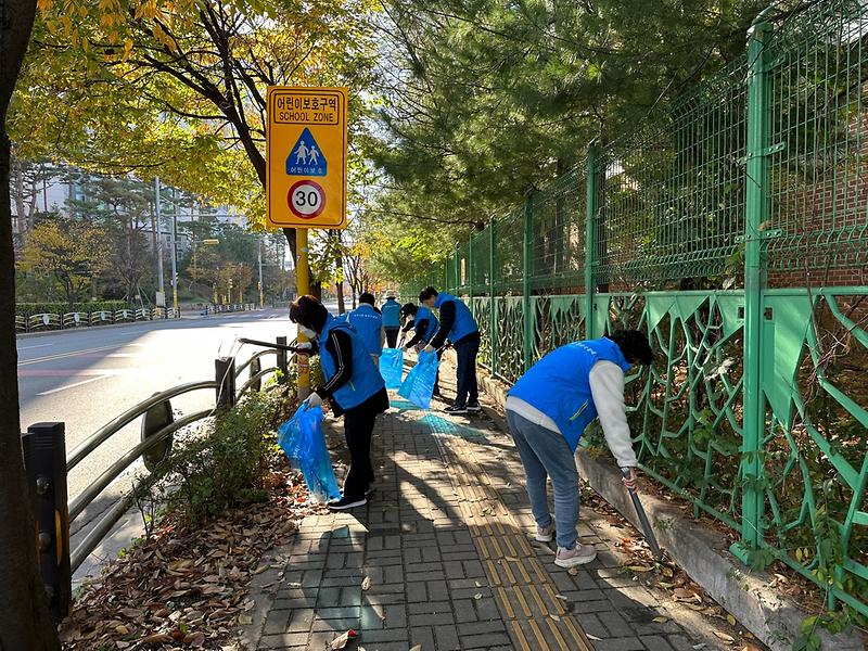 6청라3동,_수능시험장_해원고_주변_클린업_데이로_수험생_응원(2).jpg 이미지