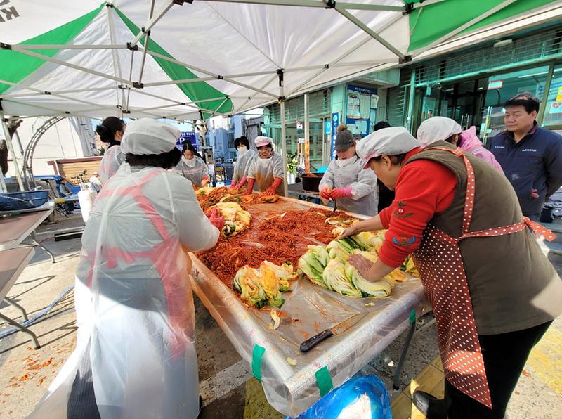 6가정3동_주민자치회,_김장나눔_행사(2).jpg 이미지