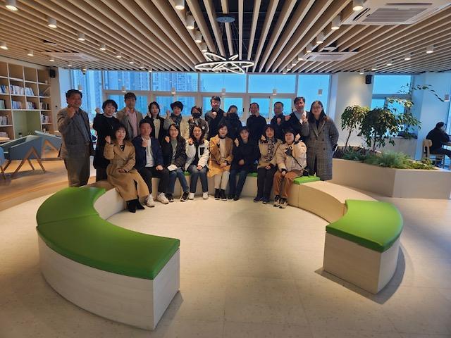 7청라1동_주민자치회,_송도4동_방문···자치사업_우수사례_공유__(1).jpg 이미지