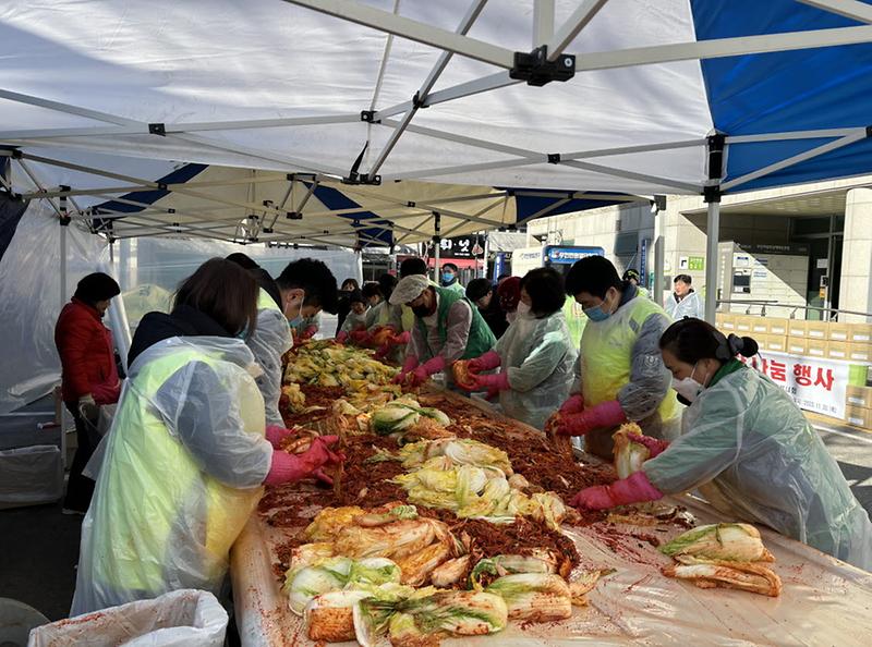 7검암경서동_사랑의_김장_김치_나눔_행사(2).jpg 이미지