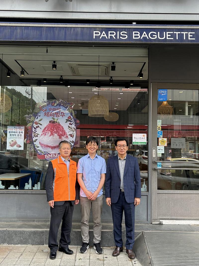 8검단동,_정기후원하는_상점_2곳에_‘희망나눔이웃’_인증패_전달__(2).jpg 이미지