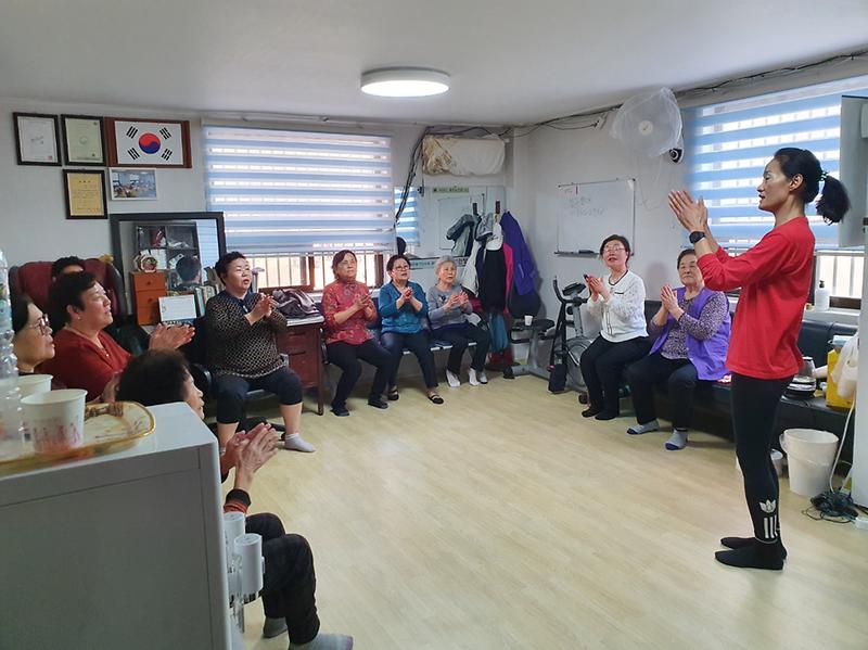 8석남3동_주민자치회,_경로당_찾아_여가_교실_운영_.jpg 이미지