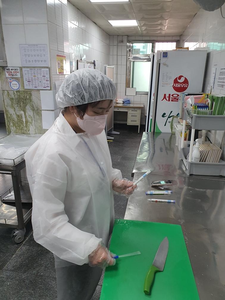 3인천_서구,_찾아가는_식중독_예방진단_컨설팅_실시(2).jpg 이미지