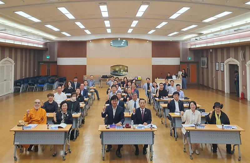 4민주평화통일자문회의_인천서구협의회,_2024년_2분기_정기회의_개최(2).jpg 이미지