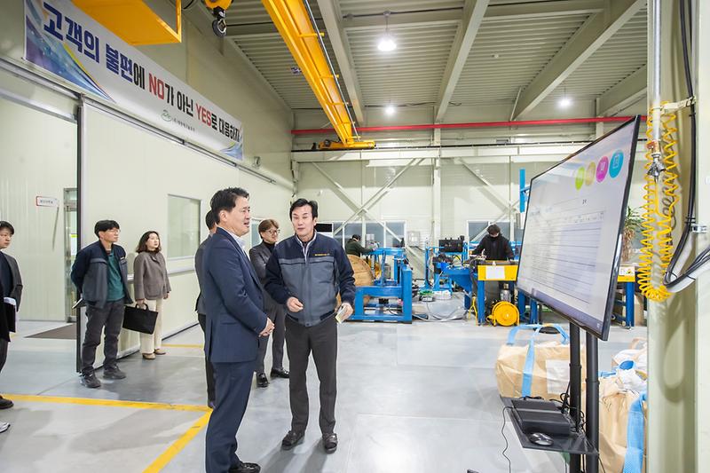 1._인천_서구,_현장에서_‘답을_찾는’_기업인_간담회_개최..._현장_중심_소통_강화_(4).jpg 이미지