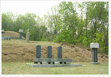 한백륜 묘역 사진