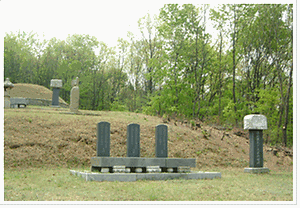 한백륜 묘역 사진