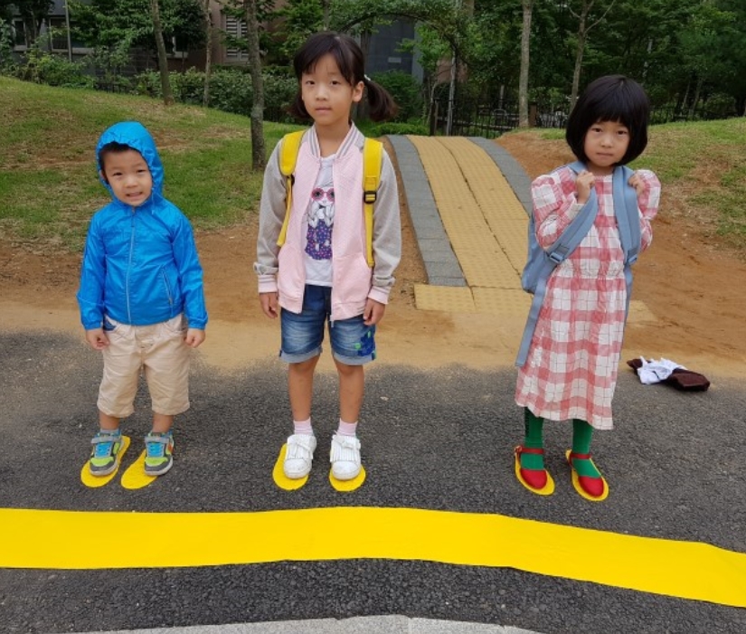 노란발자국 사진1